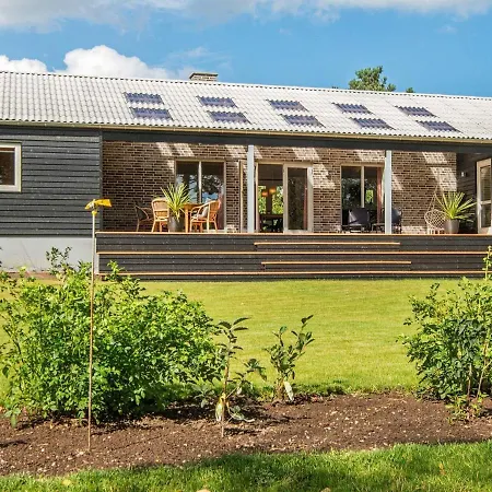 6 Person Holiday In Holiday home Glesborg