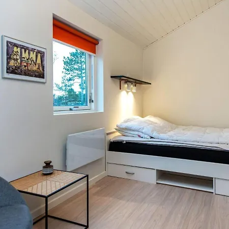 6 Person Holiday In * Glesborg